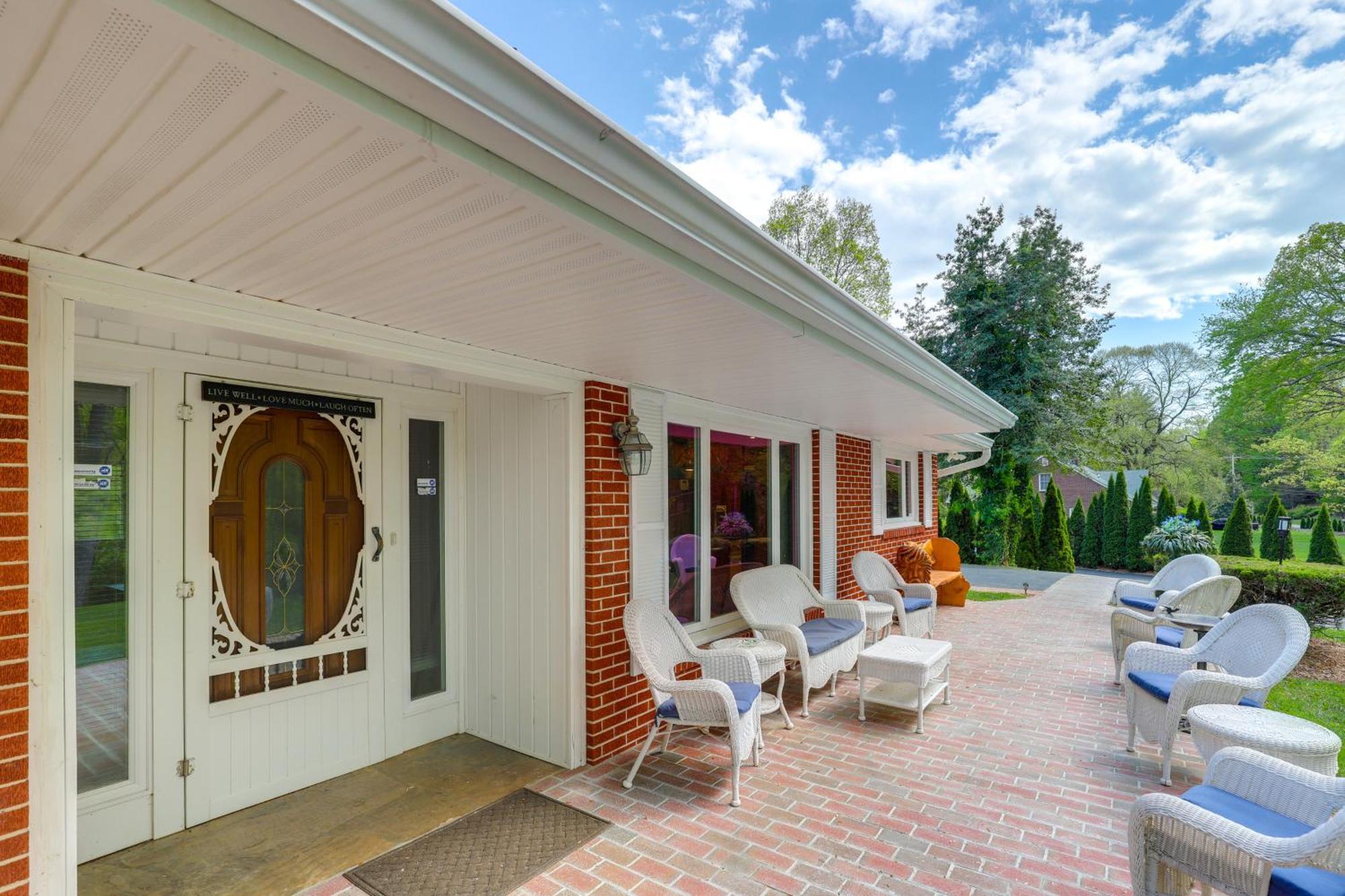 Inviting Waynesville Home Near Main St Shops Zewnętrze zdjęcie